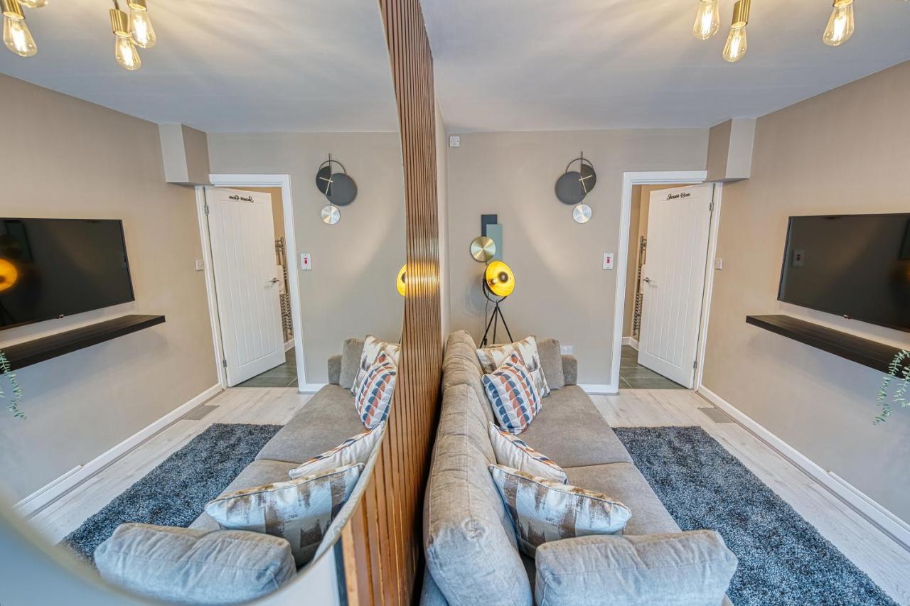 Elegant 5 Bed House - Sleeps 9, Central Solihull, Nec, Jlr, Hs2, Resorts World, Airport Business And Leisure Stays, Kültér fotó